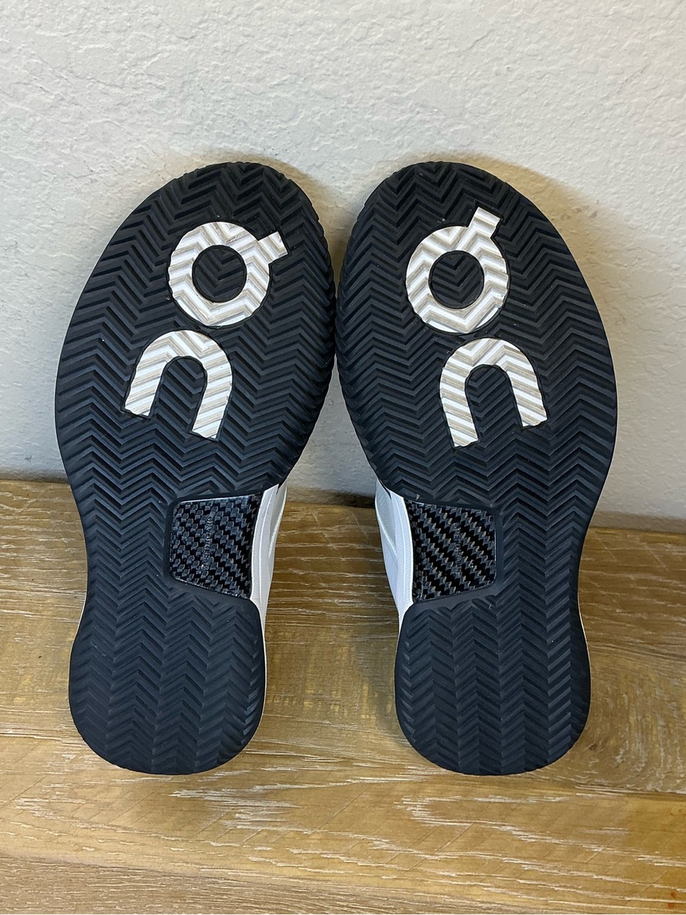 On The Roger Pro 2 Tennis/Pickleball Shoes White and Black Womens Size 7 - Picture 5 of 13